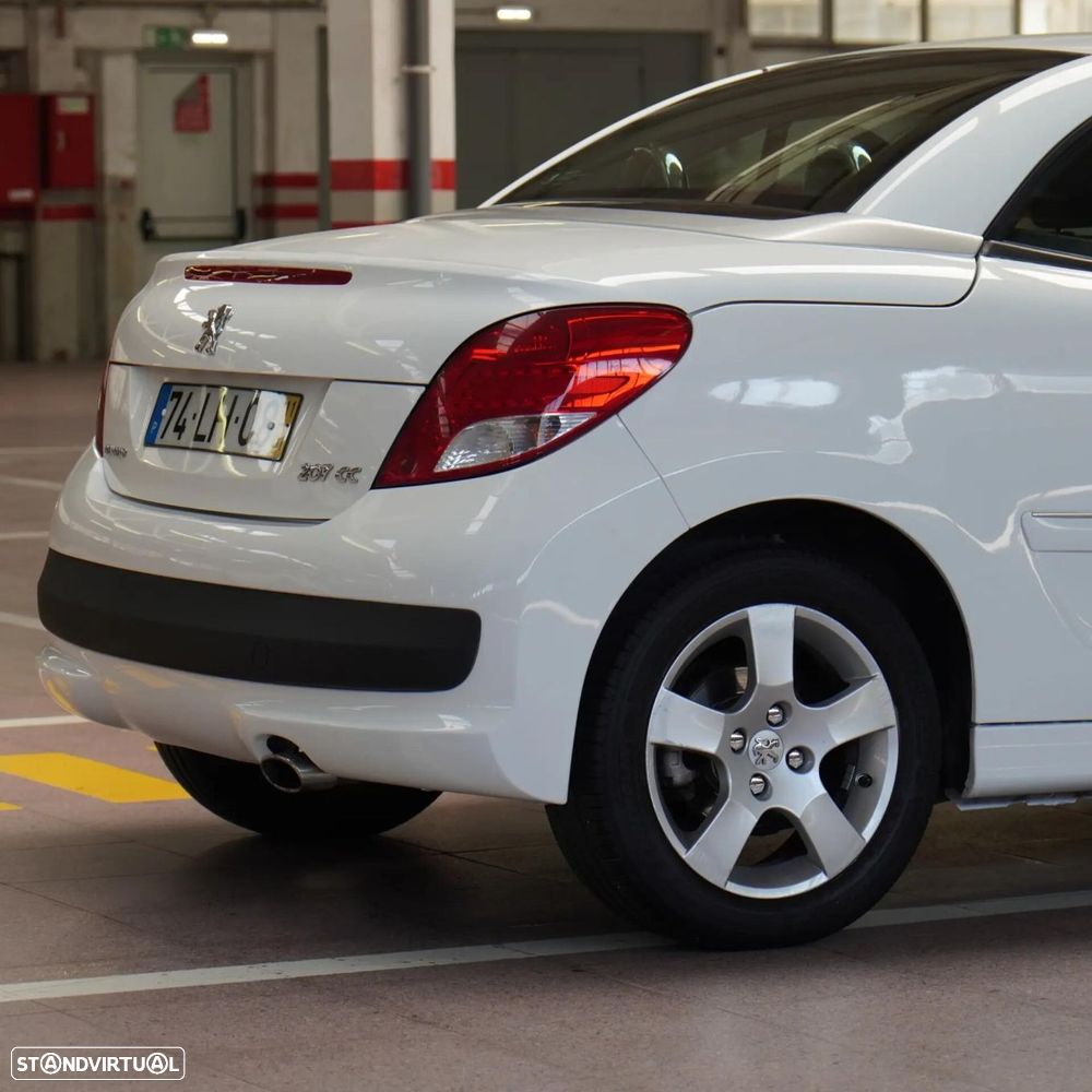 Peugeot 207 CC 1.6 SE 200 Anos - 32
