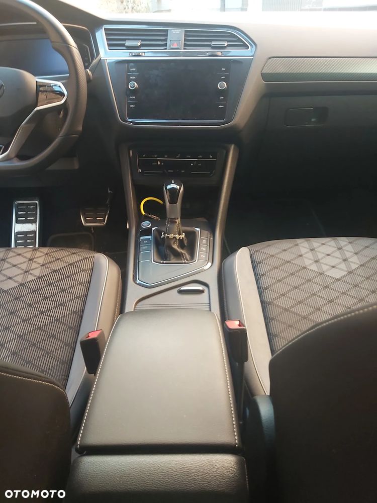 Volkswagen Tiguan ver-1-5-tsi-evo-r--line-dsg - 15