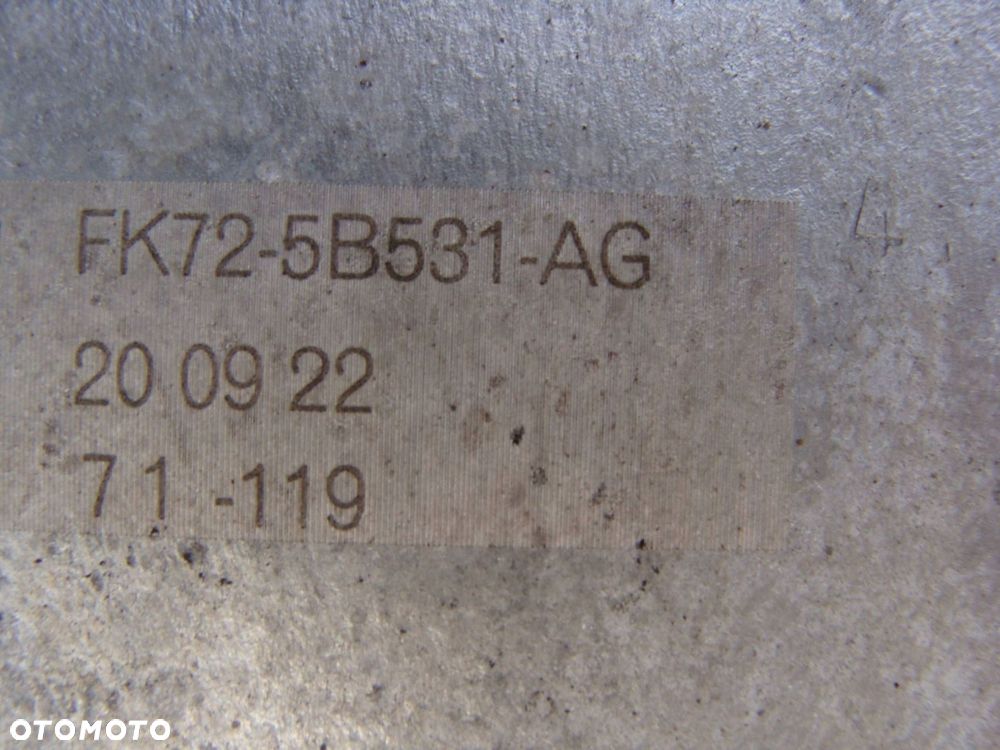 wahacz lewy tył f-pace evoque ii fk725b531ag - 3