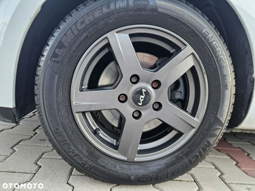Kia Ceed 1.6 CRDi 90 ISG Spirit - 32