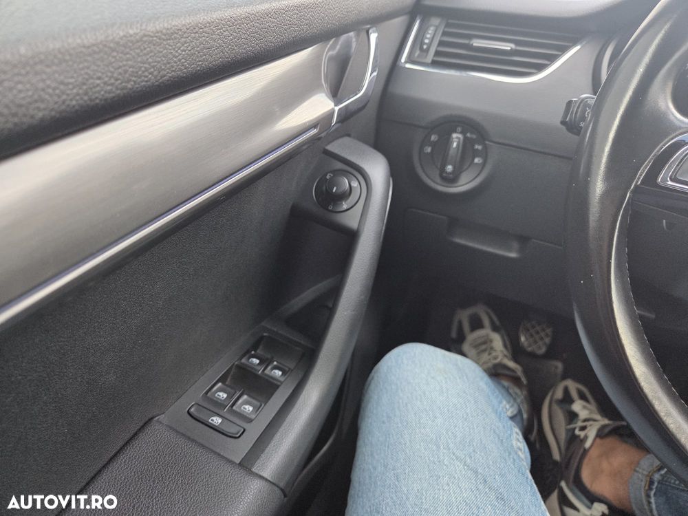 Skoda Octavia - 2