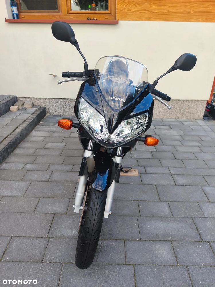 Honda CBR - 9
