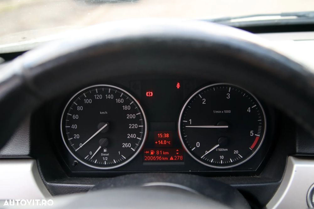 BMW Seria 3 318d - 36