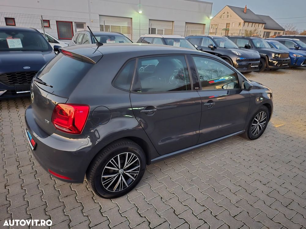 Volkswagen Polo 1.4 TDI Allstar - 6