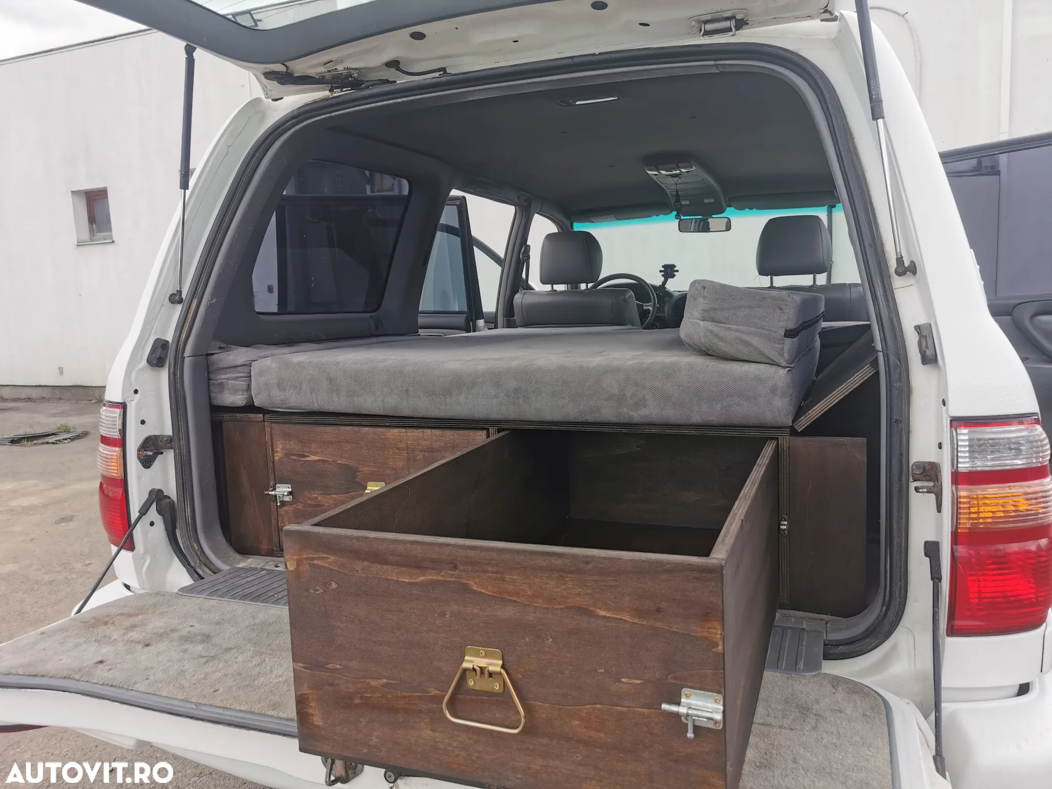 Toyota Land Cruiser 100 Automatik Executive - 8