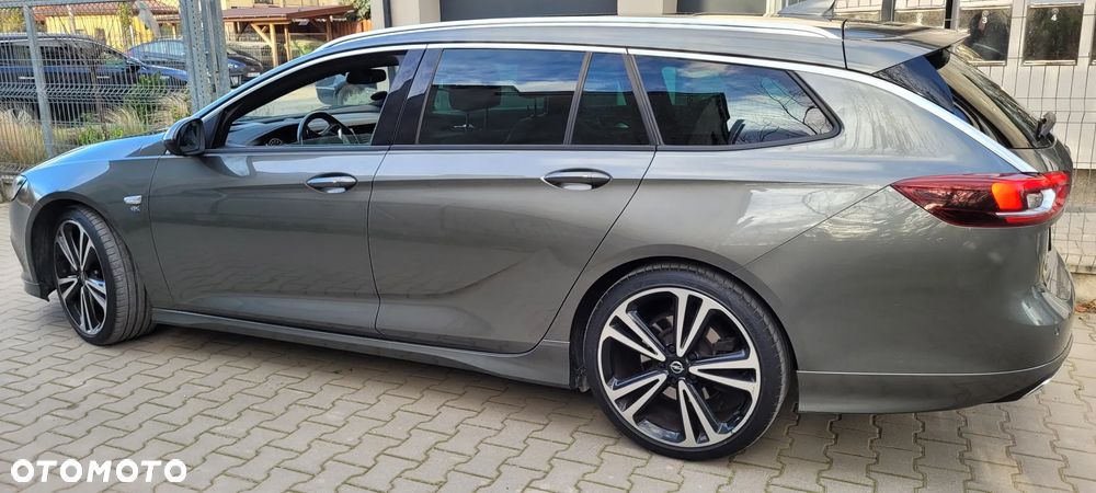 Opel Insignia CT 2.0 T 4x4 Exclusive S&S - 2