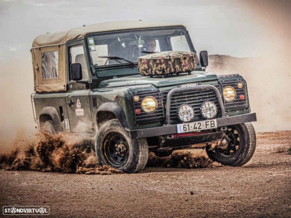 Land Rover Defender 90 2.5 TDi Metal Top - 14