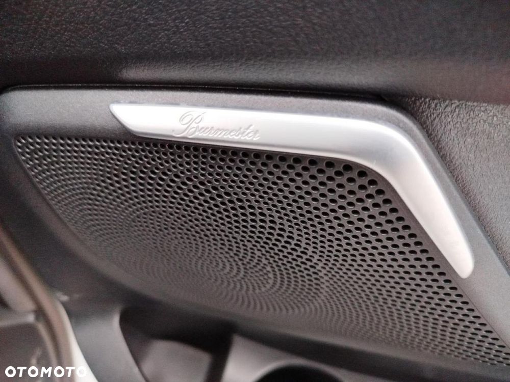 Mercedes-Benz Klasa V - 23