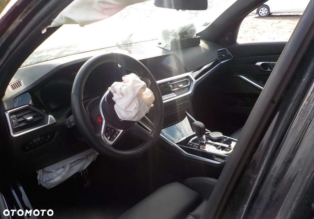 BMW M3 M Competition xDrive sport - 35