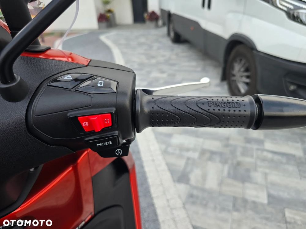 Piaggio Beverly - 12