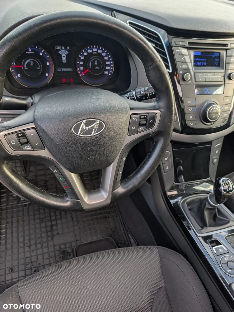 Hyundai i40 Kombi blue 1.7 CRDi Premium - 36