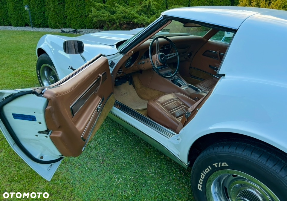 Chevrolet Corvette - 7