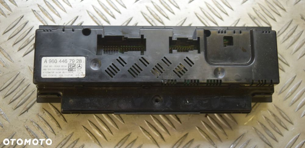 PANEL KLIMATYZACJI CLIMATRONIC MERCEDES ACTROS MP4 - 2