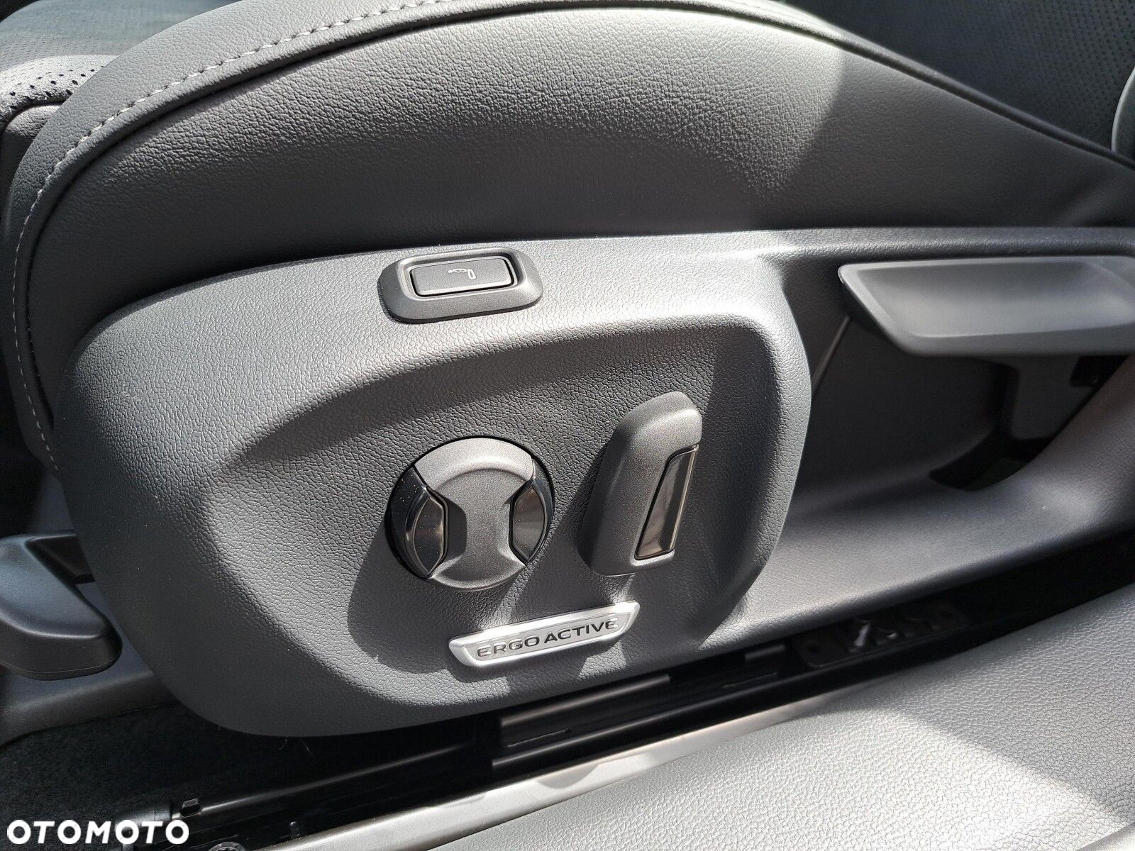 Volkswagen Passat - 24