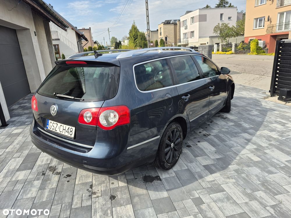 Volkswagen Passat - 2