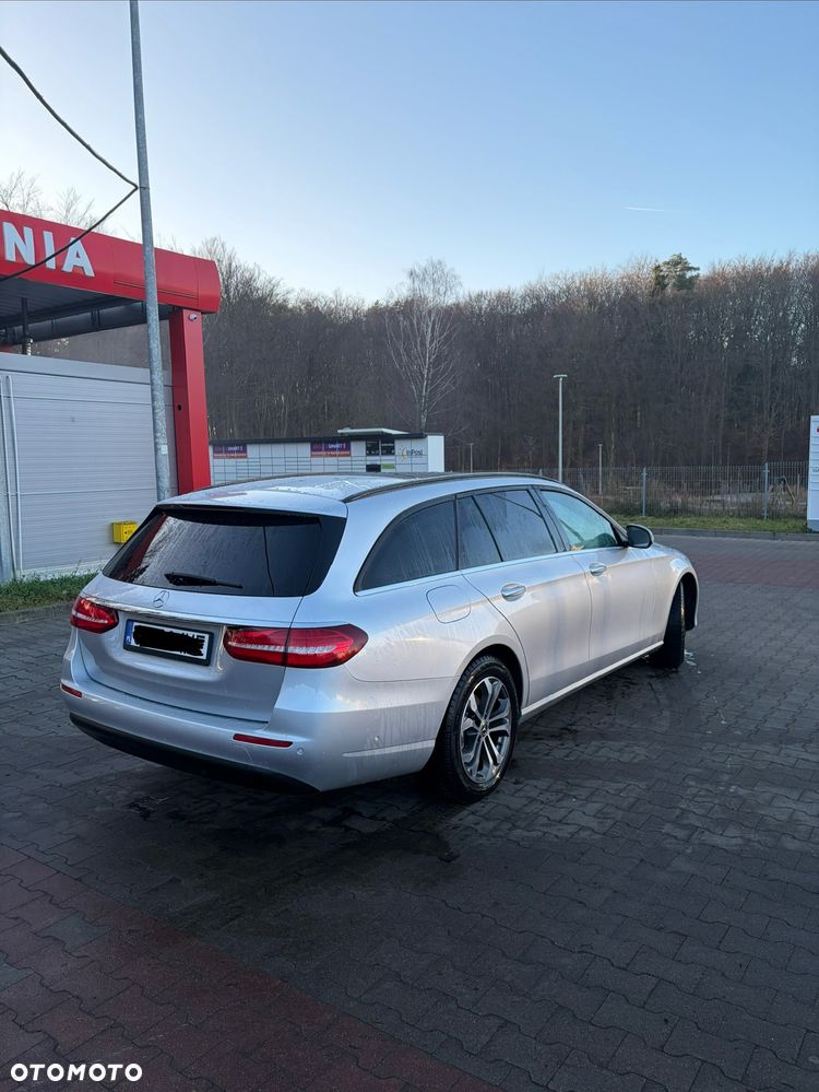 Mercedes-Benz Klasa E 220 d 4-Matic Avantgarde - 18