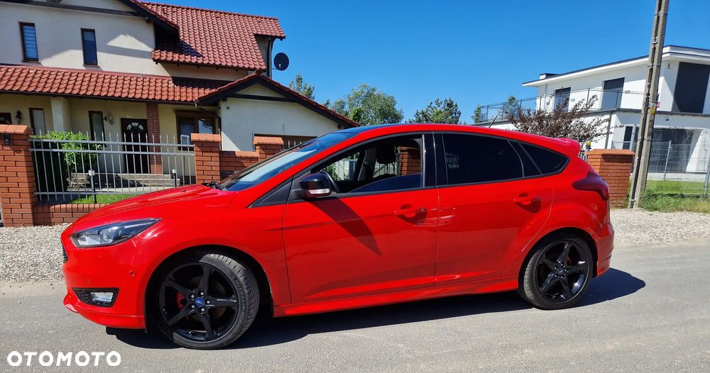 Ford Focus 1.5 EcoBoost STart-Stopp-System ST-LINE - 3