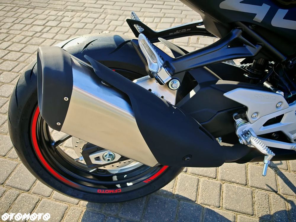 QJMOTOR SRK 125S - 4