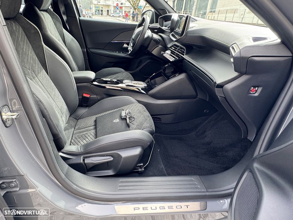 Peugeot e-2008 GT - 21