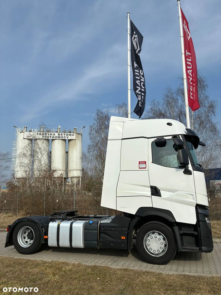 Renault T480 EVO High Sleeper Cab - 6