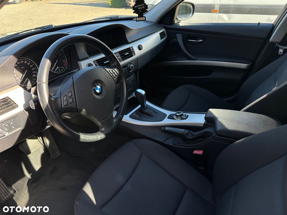 BMW Seria 3 320d xDrive DPF Touring Edition Fleet - 7