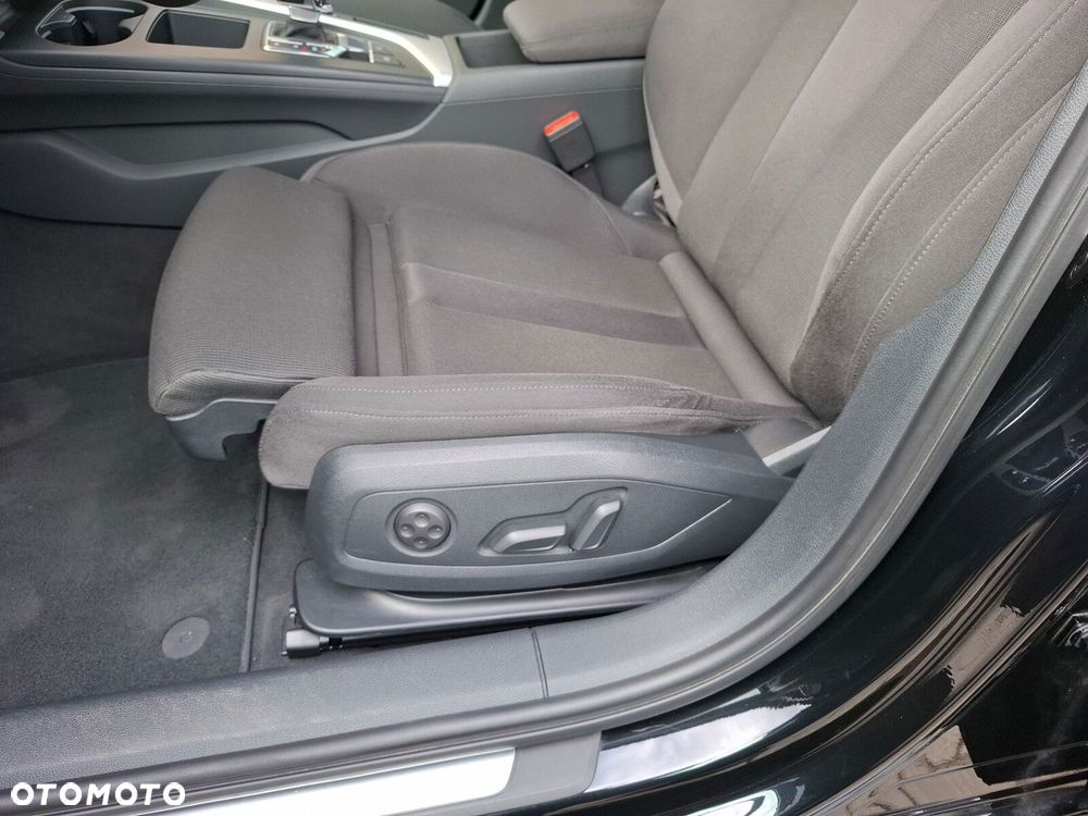 Audi A4 Allroad - 30