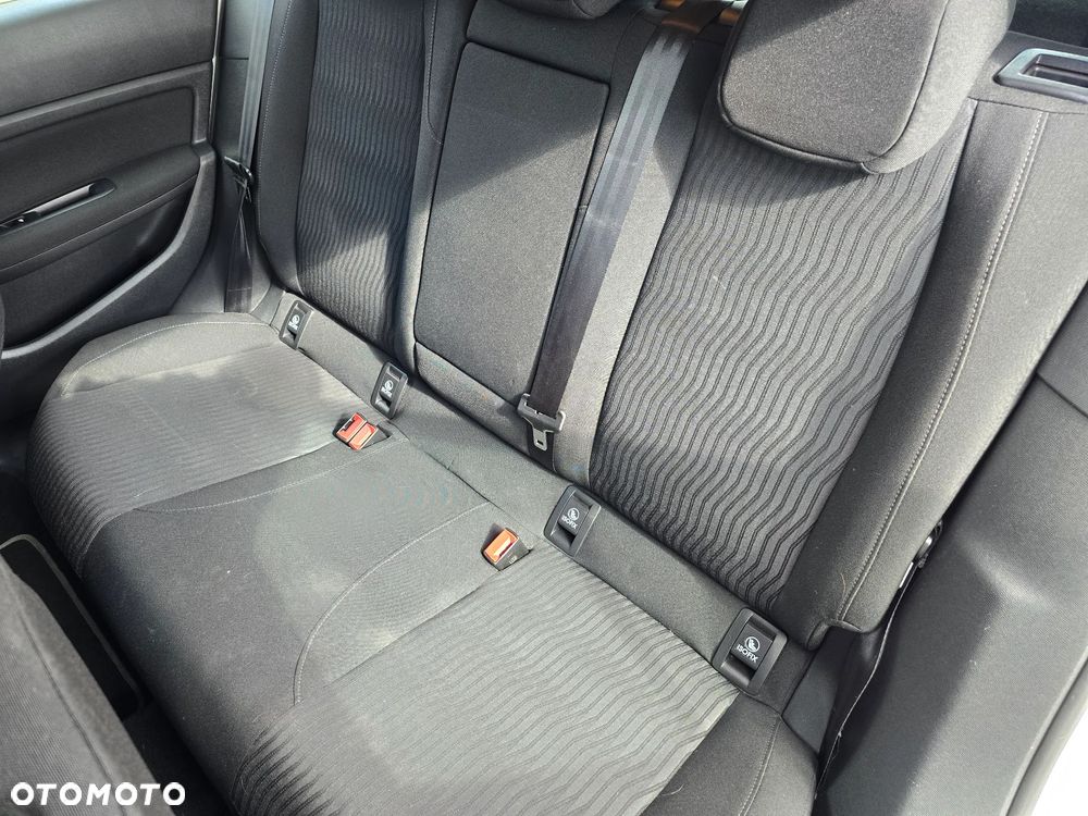 Peugeot 308 - 13