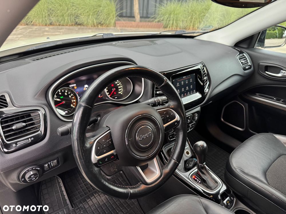 Jeep Compass 1.4 TMair Limited 4WD S&S - 36