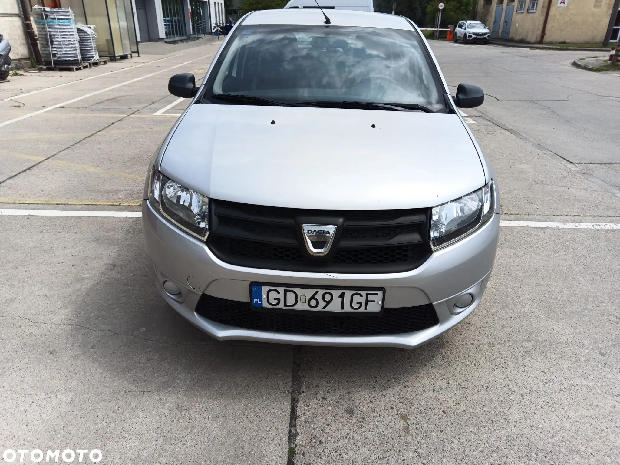 Dacia Sandero 1.2 16V Ambiance - 8