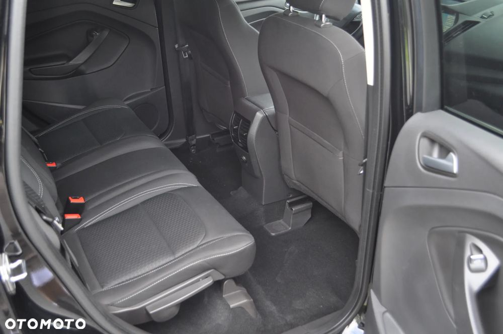 Ford Kuga 2.0 TDCi 4x2 Titanium - 23