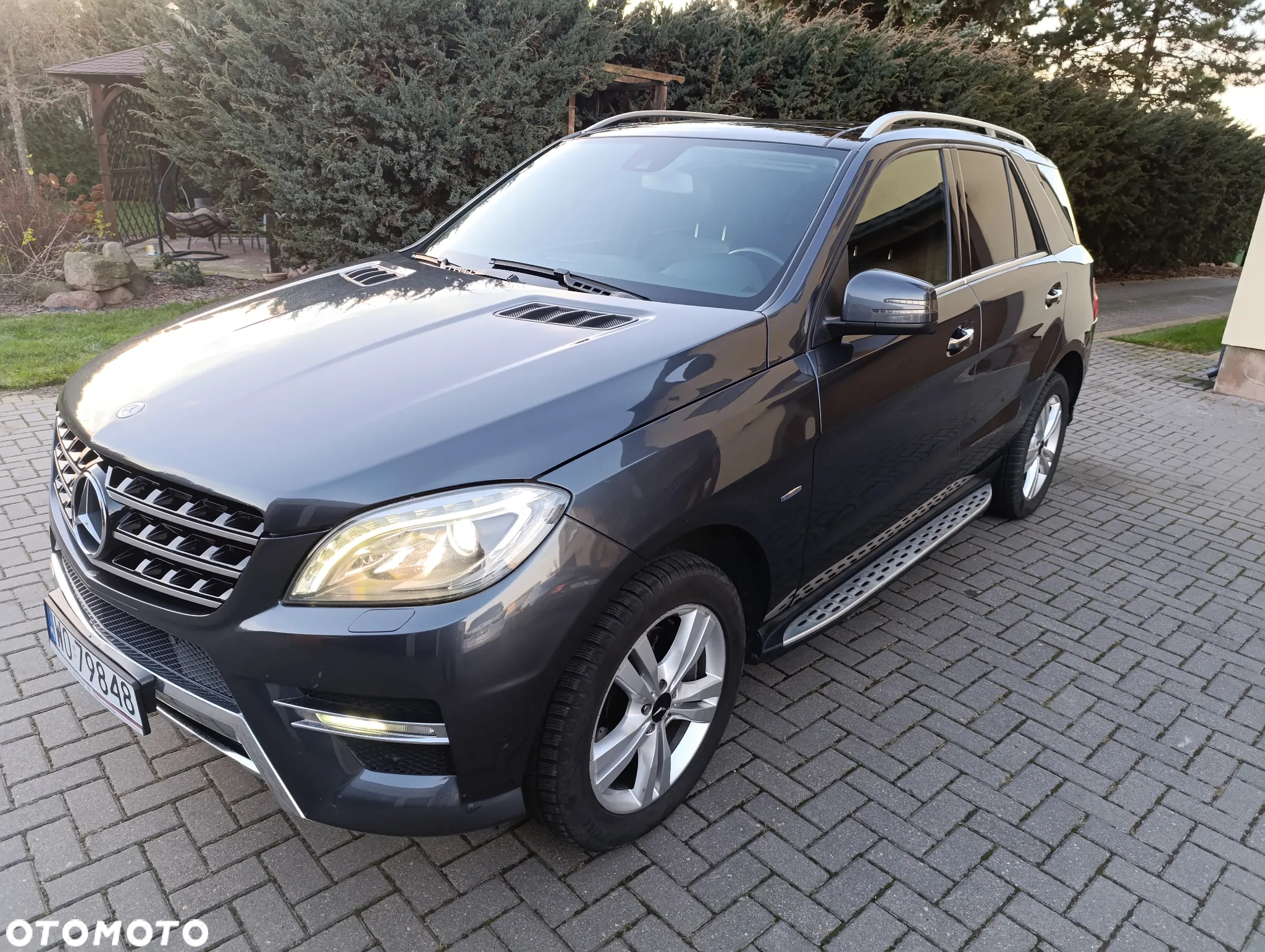 Mercedes-Benz ML 350 BlueTec 4-Matic - 4
