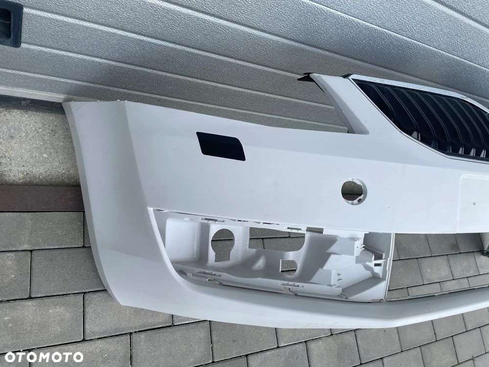 ZDERZAK PRZEDNI SKODA OCTAVIA III  2012-2017 - NOWY SPRYSKI - 3