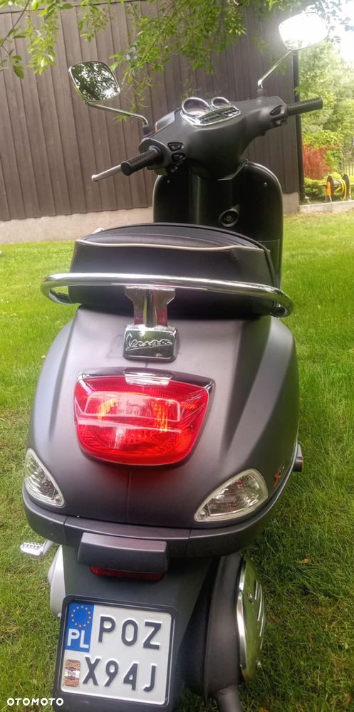 Piaggio Vespa - 2