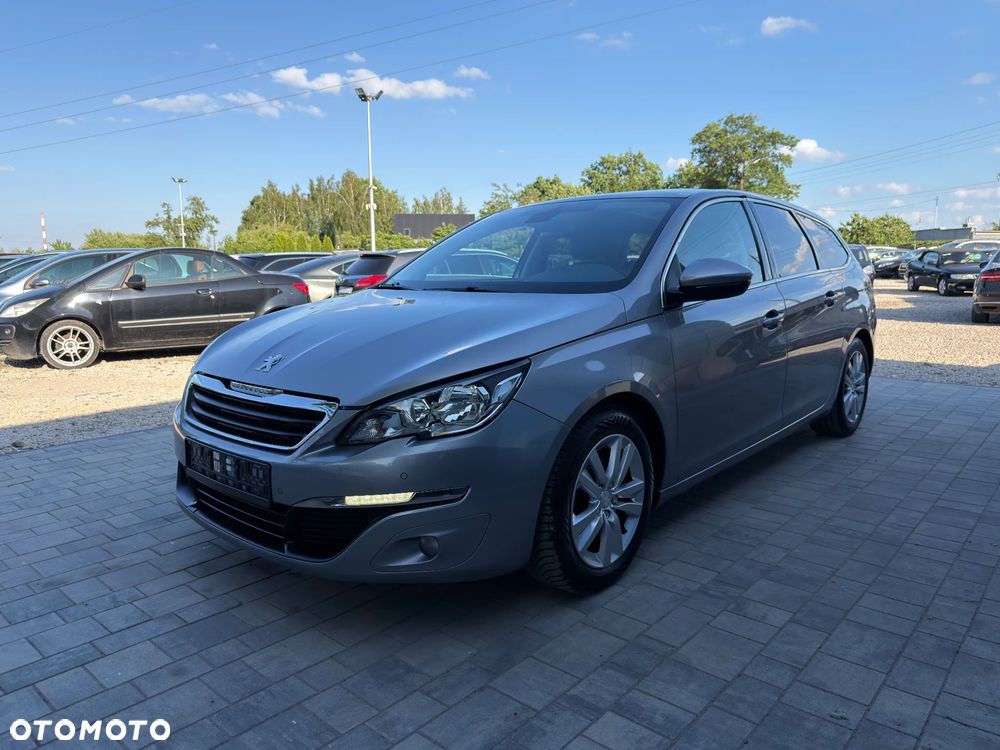 Peugeot 308 1.6 BlueHDi Allure S&S - 22