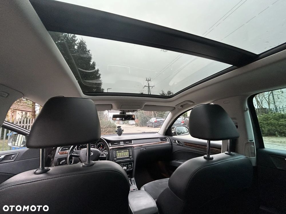Skoda Superb 2.0 TDI Elegance Outdoor DSG - 11