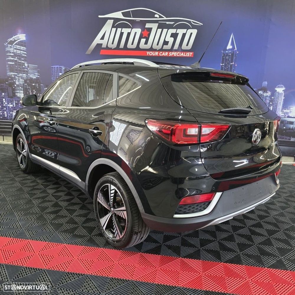 MG ZS EV 44.5 kWh Luxury - 12