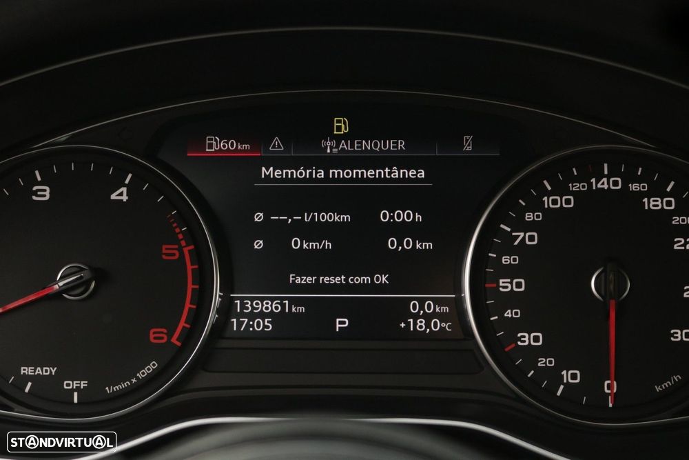 Audi A4 Avant 30 TDI S tronic - 43