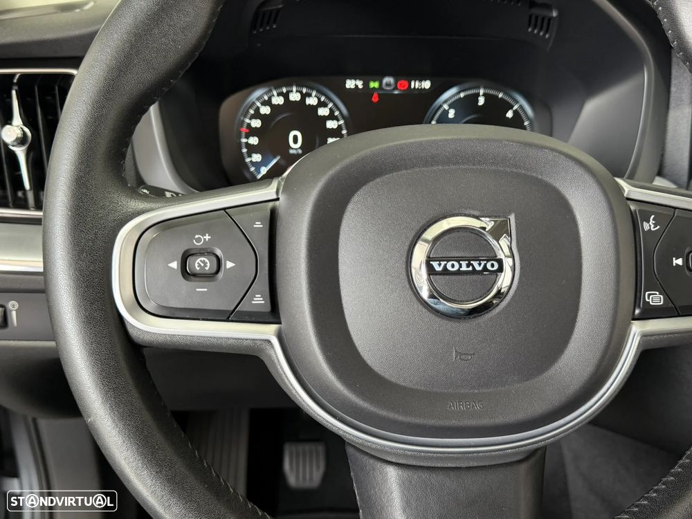 Volvo XC 60 2.0 D3 Momentum Plus - 22