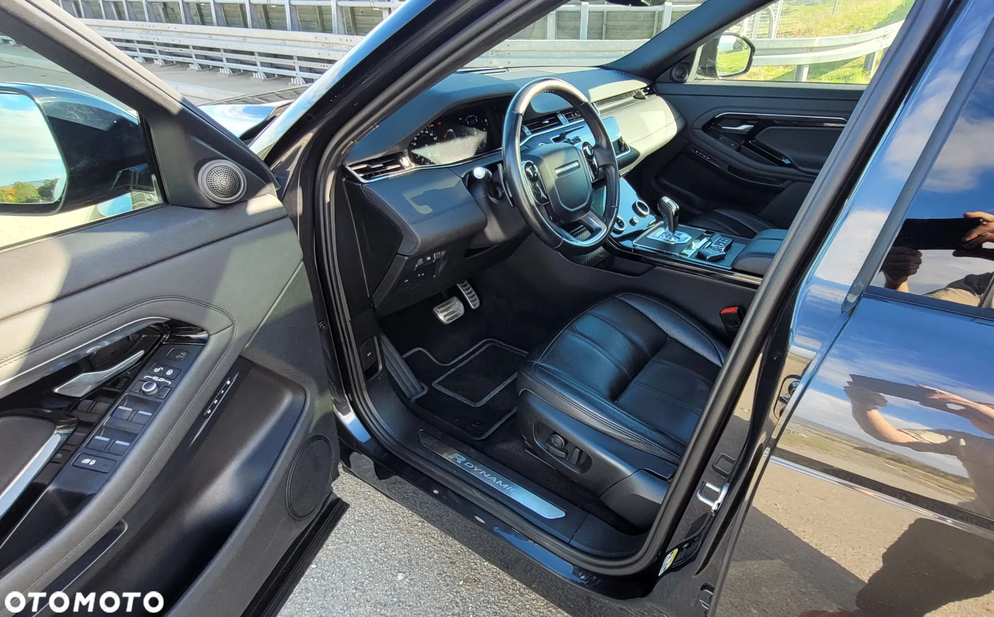 Land Rover Range Rover Evoque 2.0 D180 mHEV R-Dynamic SE - 7