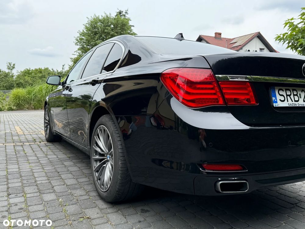 BMW Seria 7 740d - 9