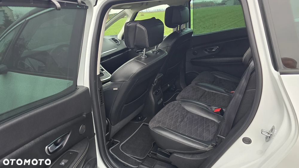 Renault Grand Scenic - 11