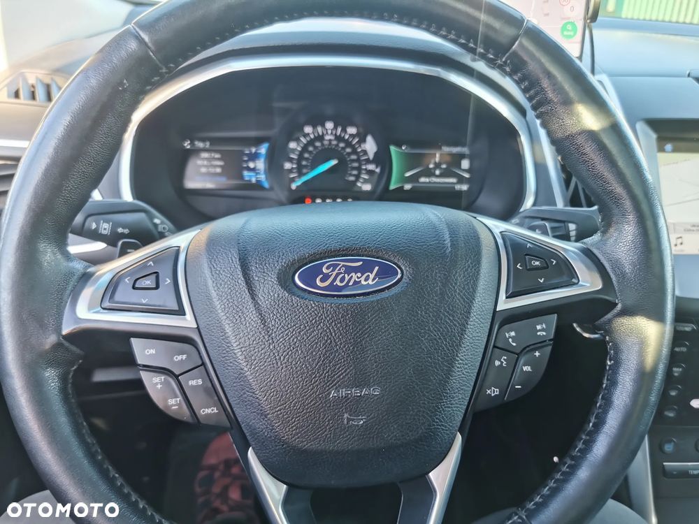 Ford Edge - 10