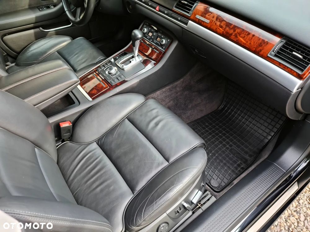 Audi A8 4.2 FSI L Quattro - 10
