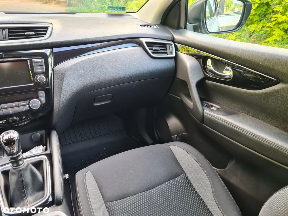 Nissan Qashqai 1.3 DIG-T Acenta - 19