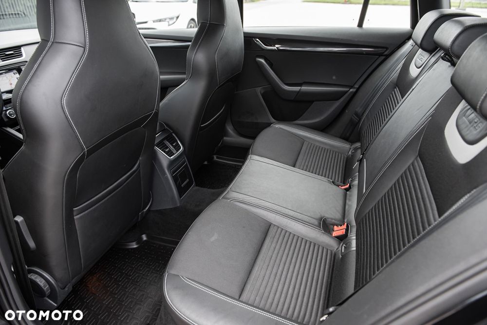 Skoda Octavia 2.0 TDI (Green tec) RS - 25