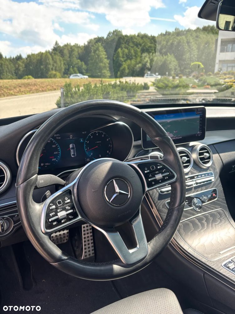 Mercedes-Benz Klasa C 300 9G-TRONIC - 15