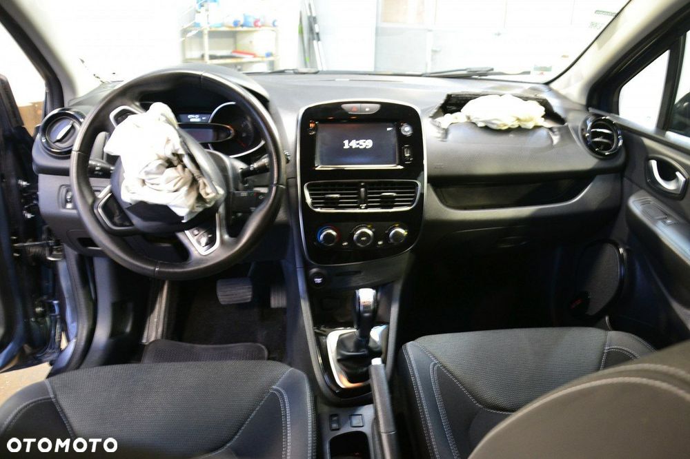 Renault Clio - 18