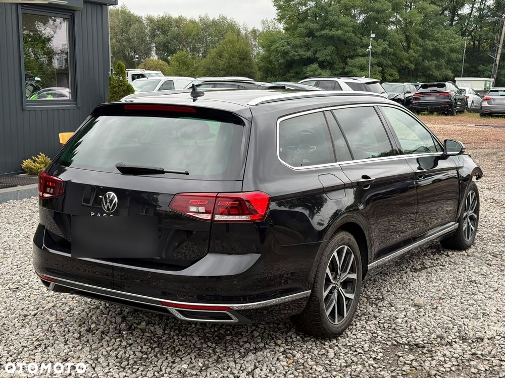 Volkswagen Passat 2.0 TDI Elegance DSG - 13