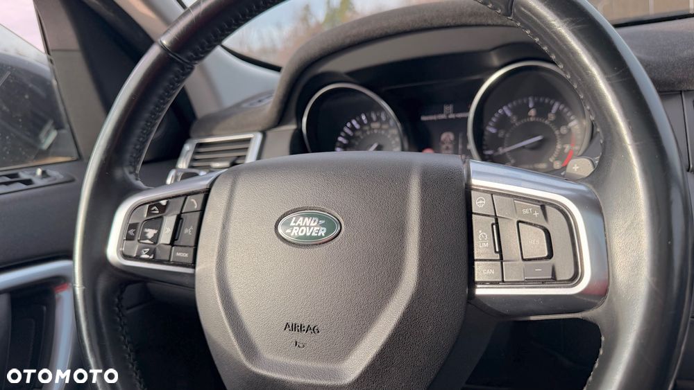 Land Rover Discovery Sport - 12