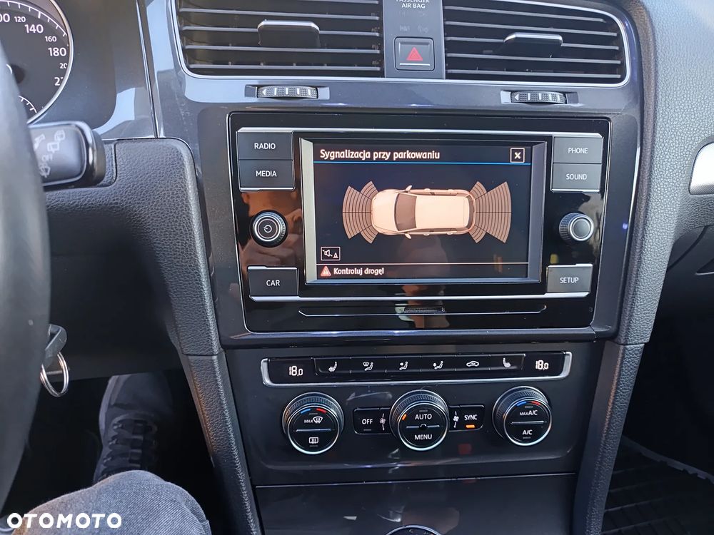 Volkswagen Golf 1.0 TSI BMT Comfortline - 15